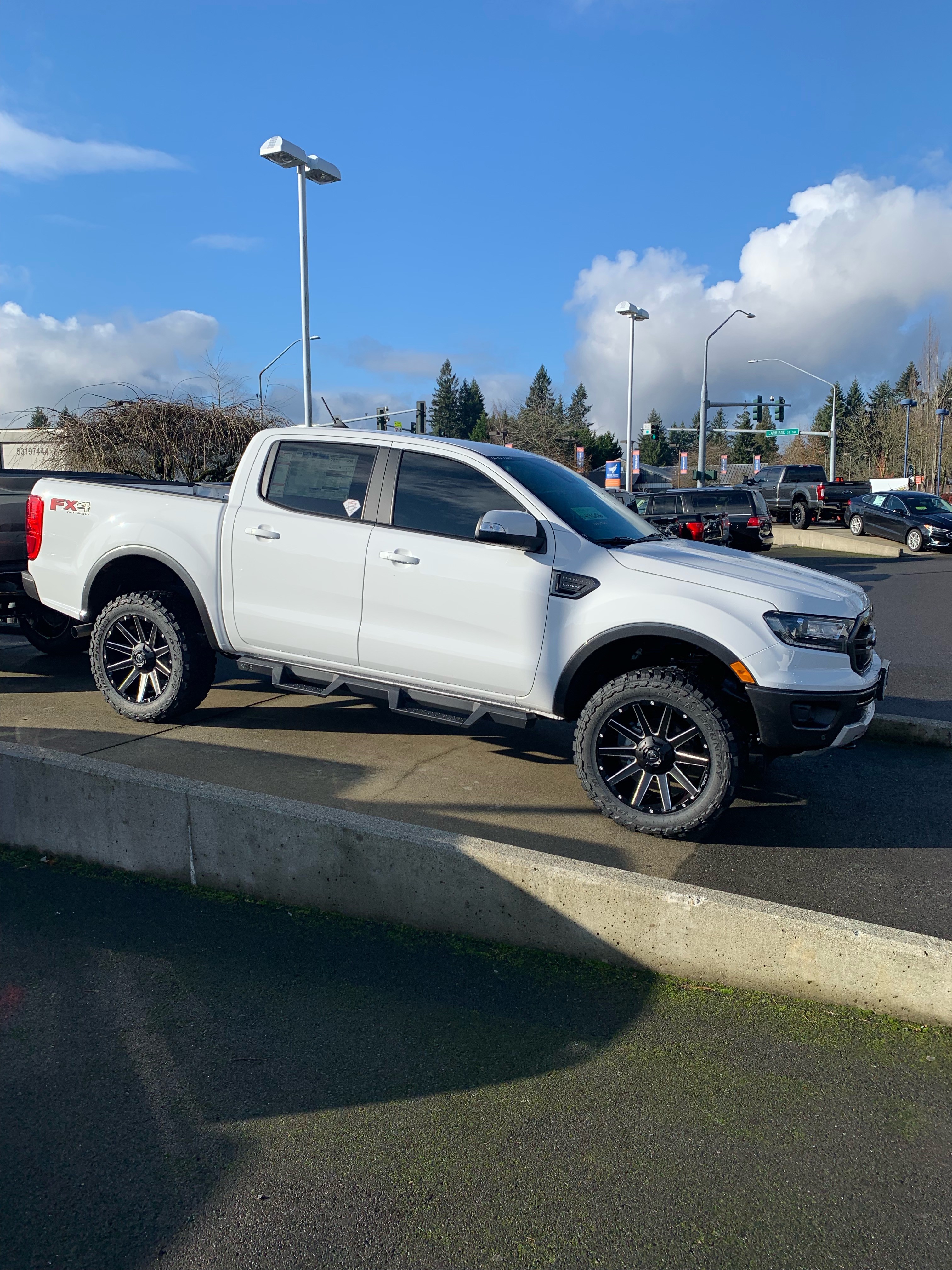 Toyota 4Runner lifted by DSI